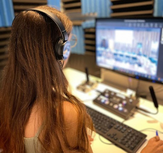 Intérpretes simultáneos para eventos